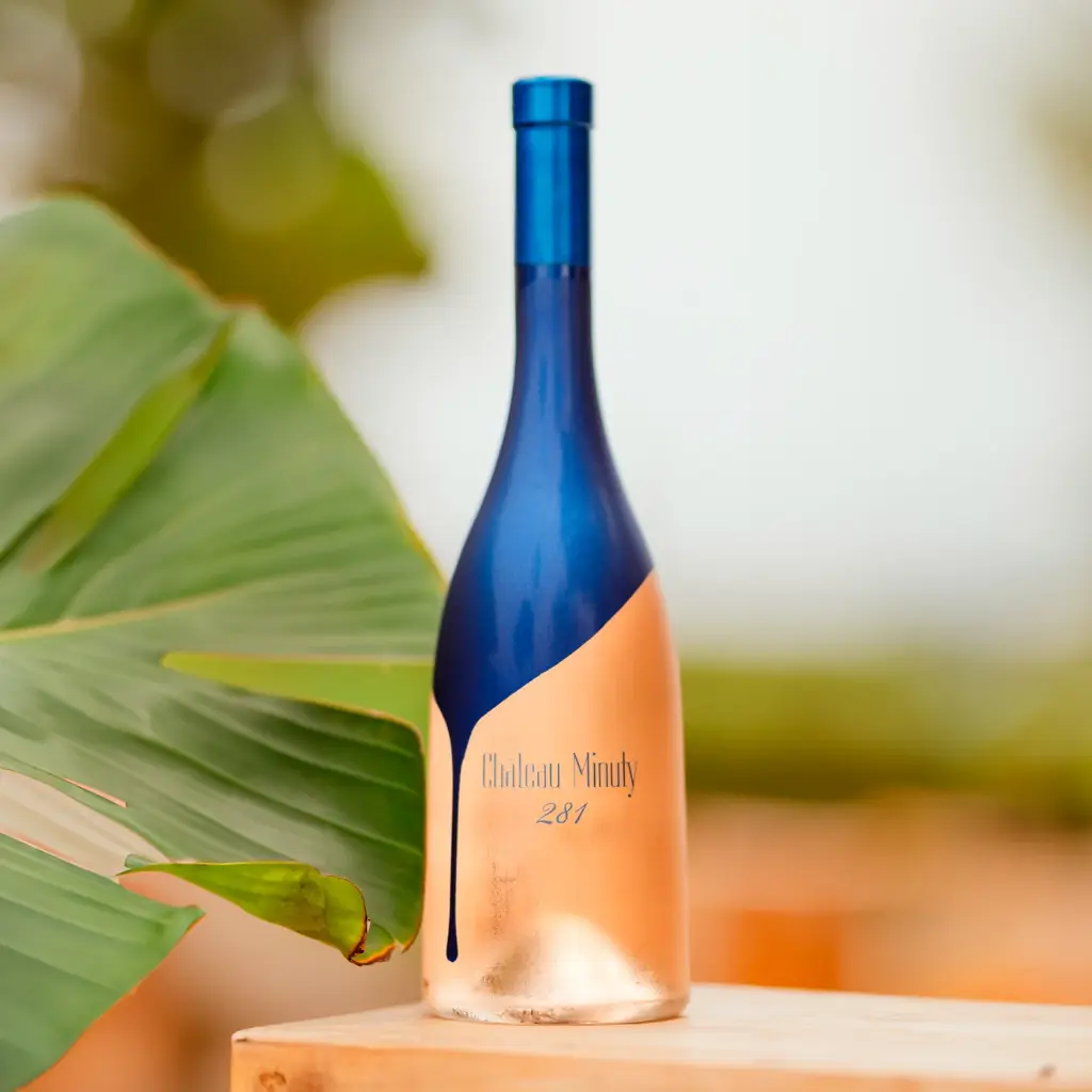 chateau_minuty_281_goutte_ea0f59b9-6201-4a84-ba0d-c2fe0f85003e.webp